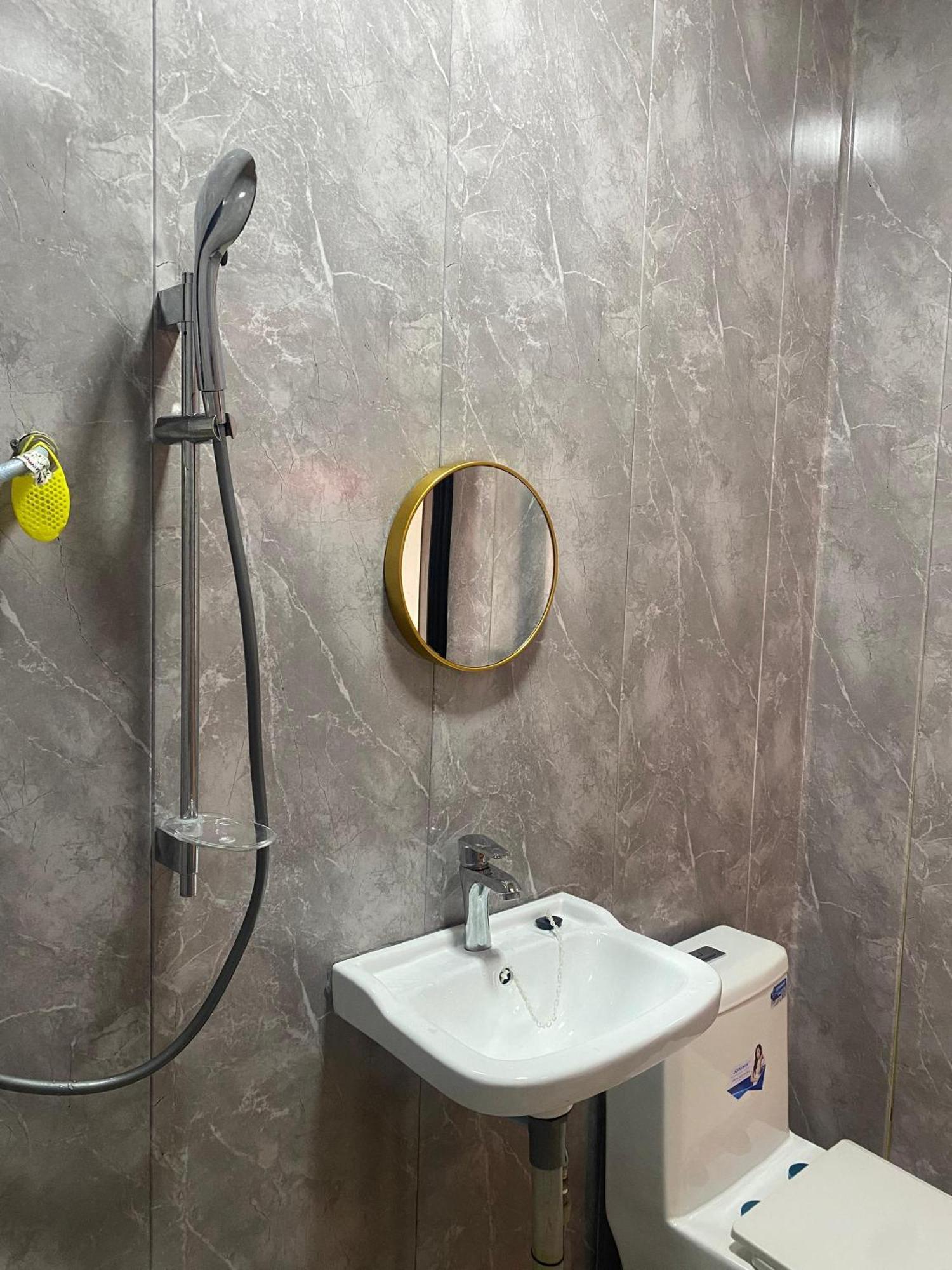 Gayang Friendly Water House Homestay Kota Kinabalu Exterior foto